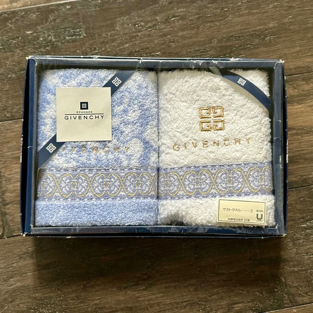 GIVENCHY Darling Blue & White Ribbon Trim Washcloth Gift Set NEW!!
